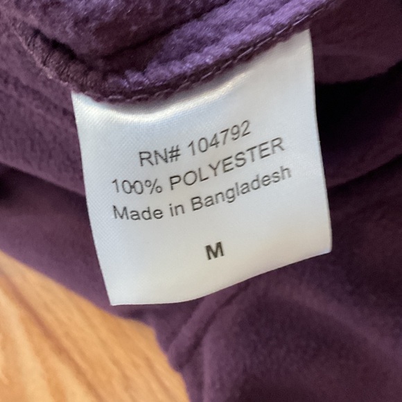Victory Outfitters NWOT purple Fleece Jacket zip pockets medium cozy athletic - Picture 9 of 9